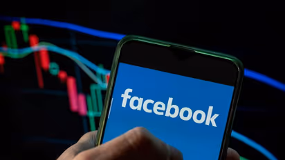 ಫೇಸ್‌ಬುಕ್‌ನಲ್ಲಿ ಭಾರೀ ಬದಲಾವಣೆ: ಶೀಘ್ರದಲ್ಲೇ ಟಿಕ್‌ಟಾಕ್‌ನಂತಹ ವೈಶಿಷ್ಟ್ಯಗಳು ಬಿಡುಗಡೆ  