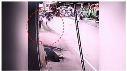 മലപ്പുറത്ത് തെരുവ് നായയുടെ ആക്രമണം; പതിനൊന്ന് പേര്ക്ക് കടിയേറ്റു