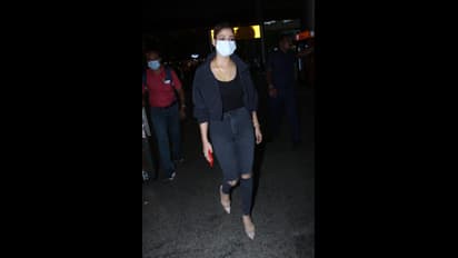 ಅರಿಶಿಣ ದಾರ ಹಾಕಿ ಏರ್ಪೋಟ್‌ನಲ್ಲಿ ಕಾಣಿಸಿಕೊಂಡ ನಯನತಾರಾ; ಅಭಿಮಾನಿಗಳ ಮೆಚ್ಚುಗೆ