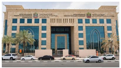 അവധിക്കാലത്ത് തൊഴില് പഠിക്കാം, പണമുണ്ടാക്കാം; വിദ്യാര്ത്ഥികള്ക്ക് ജോലി ചെയ്യാന് അനുമതി നല്കി യുഎഇ