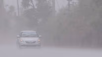 హైదరాబాద్ జలమయం, పలు ప్రాంతాల్లో భారీ వర్షం...తెలంగాణలో మరో వారం రోజులూ ఇంతే...