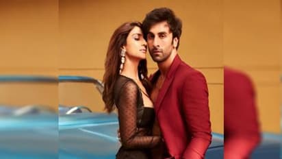 বল্লি ও সোনার রসায়ন জমে-ক্ষির! শামশেরার হট-ফটোশ্যুটে  উপচে পড়ছে ভক্তদের কমেন্ট!