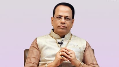 ಸರಳವಾಸ್ತು ಗುರೂಜಿ ಸಹಸ್ರಾರು ಕೋಟಿ ಒಡೆಯ: ಸಿಂಗಾಪುರಕ್ಕೆ ತೆರಳಿ ವಾಸ್ತುಶಾಸ್ತ್ರಜ್ಞರಾದರು