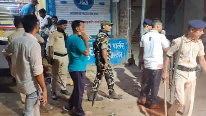 बिहार के आरा में नुपूर शर्मा के समर्थन में पोस्ट को लेकर मचा बवाल, युवक को जमकर पीटा...पुलिस बल तैनात