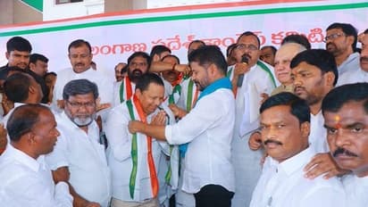 కాంగ్రెస్లో చేరిన ఎర్ర శేఖర్.. కోమటిరెడ్డి అభ్యంతరం, రేవంత్పై ఫిర్యాదు చేసే యోచన