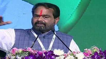 ఆనాడు కోడెల శివప్రసాద్ మహానాడులో పాల్గొనలేదా?.. నేను వైసీపీ ప్లీనరీలో పాల్గొంటే తప్పా..?: స్పీకర్ తమ్మినేని