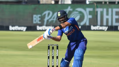 ENG vs IND : മൂന്ന് വിക്കറ്റ് നഷ്ടം; ഇംഗ്ലണ്ട് ഉയര്ത്തിയ കൂറ്റന് വിജയലക്ഷ്യത്തിന് മുന്നില് ഇന്ത്യ പതറുന്നു