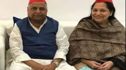 मुलायम सिंह यादव की पत्नी साधना गुप्ता का निधन, सांस लेने में दिक्कत के बाद गुरुग्राम के मेदांता में थी भर्ती