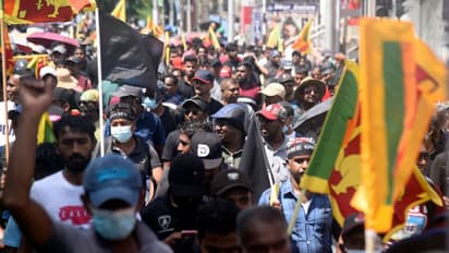 sri lanka crisis: கோத்தபய ராஜபக்ச பதவி விலகணும்; ரணில் துரோகி: எதிர்க்கட்சித் தலைவர் பிரேமதேஸா காட்டம்