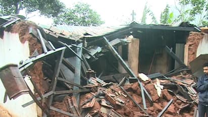 ಕಾಫಿನಾಡು ಚಿಕ್ಕಮಗಳೂರಿನಲ್ಲಿ ಮುಂದುವರಿದ ಮಳೆ ಅಬ್ಬರ: ನೆಲಕಚ್ಚಿದ ಮನೆ, ವಿದ್ಯುತ್ ಕಂಬ, ಮರ