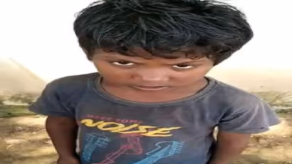 यूपी की टीचर बनी हैवान, थप्पड़ से मन नहीं भरा तो सात साल के छात्र के मुंह में डाल दिया डंडा