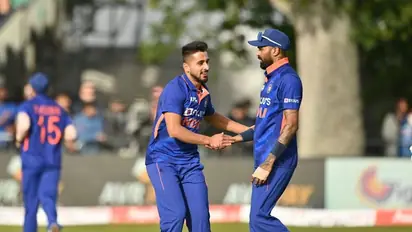 ടി20 ലോകകപ്പ്: ഉമ്രാന് മാലിക്കും മുഹമ്മദ് സിറാജും ഇന്ത്യന് ടീമിനൊപ്പം ഓസ്ട്രേലിയയിലേക്ക്