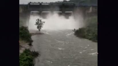 വൃഷ്ടി പ്രദേശത്ത് കനത്ത മഴ: കക്കയം ഡാമിൽ നിന്നും പുറത്തു വിടുന്ന ജലത്തിൻ്റെ അളവ് കൂട്ടി 