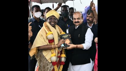 ಬೆಂಗಳೂರಿನಲ್ಲಿ NDA ರಾಷ್ಟ್ರಪತಿ ಅಭ್ಯರ್ಥಿ, ದೇವೇಗೌಡ್ರ ಬೆಂಬಲ ಕೋರಿದ  ದ್ರೌಪದಿ ಮುರ್ಮು