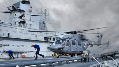 চিনের ওপর খবরদারি ভারতের, ভারত মহাসাগরে নজরদারি চালাতে তৈরি নৌসেনার অত্যাধুনিক এয়ারক্রাফট