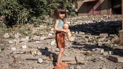 युद्ध में पिस रहे मासूम, कोई मलबे में दबा मिला, किसी के माता-पिता मारे गए, जगह-जगह दिख रहे रोते-बिलखते बच्चे