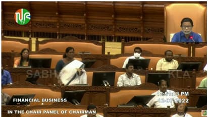 യൂത്ത് കോൺഗ്രസ് ക്യാമ്പിലെ പീഡനം സഭയിലുന്നയിച്ച് കെ.ശാന്തകുമാരി,ഇല്ലാത്ത പരാതിയെന്ന് പി സി വിഷ്ണുനാഥ്