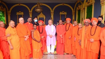 ಸ್ವಾಮೀಜಿಗಳ ಜತೆ ನಡೆದ ಸಂವಾದಲ್ಲಿ ಶ್ರೀಗಳಿಗೆ ಮಹತ್ವದ ಸಲಹೆ ನೀಡಿದ ಮೋಹನ್ ಭಾಗವತ್