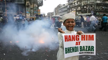 अल्लाह माफ करे.. कैसी गुजरी थी कसाब की आखिरी रात, अम्मी को लेकर क्या कहा था इस आतंकी ने