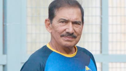 বাংলা দলের কোচের পদ ছাড়তে চান, সিএবিতে গিয়ে ইস্তফা দিলেন অরুণ লাল