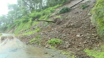 Chikkamagaluru ಐತಿಹಾಸಕ ಅಯ್ಯನ ಕೆರೆ ಕೋಡಿ : ಬಯಲು ಸೀಮೆ ರೈತರಲ್ಲಿ ಸಂತಸ