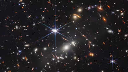 बनते-बिगड़ते तारों की ये तस्वीर पहले कभी नहीं देखी होगी, नासा के टेलिस्कोप ने खींचीं अंतरिक्ष की अद्भुत Photos