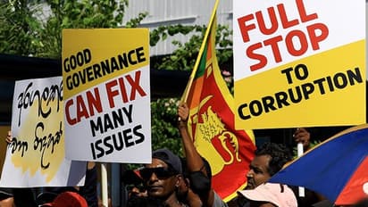 இலங்கை மட்டுமல்ல…. இன்னும் ஒரு டஜன் நாடுகள் பொருளாதாரச் சிக்கல் அபாயத்தில் சிக்கித் தவிப்பு