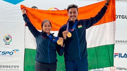 শুটিং বিশ্বকাপে সোনা জয় বাংলার মেয়ের, মিক্সড টিম ইভেন্টে বাজিমাত মেহুলি-তুষারের