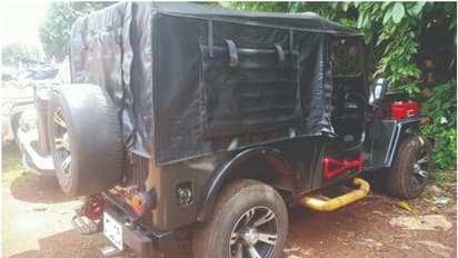 ഓപ്പറേഷന് റൈസ്: ഫ്രീക്കന് ജീപ്പിൽ അപകടകരമായ റൈസിംഗ്, ജീപ്പ് കസ്റ്റഡിയിൽ; 33000 പിഴ, ഡ്രൈവറുടെ ലൈസന്സ് പോയി