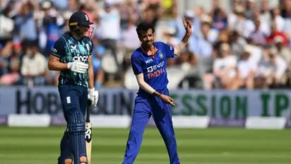 രണ്ടാം ഏകദിനത്തില് ഇംഗ്ലണ്ടിനെ വട്ടം കറക്കി ചാഹല്, ഇന്ത്യക്ക് 247 റണ്സ് വിജയലക്ഷ്യം