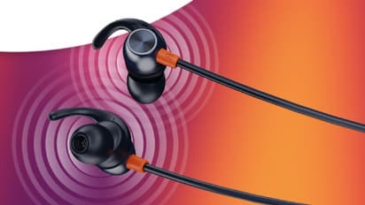 பில்ட்-இன் MP3 பிளேயர் கொண்ட நெக்பேண்ட் இயர்போன் அறிமுகம்... விலை இவ்வளவு தானா?