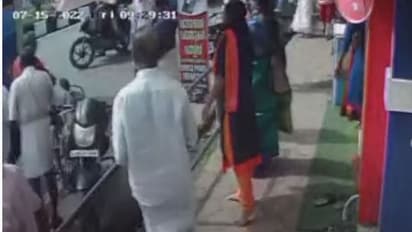 നെയ്യാറ്റിന്കരയില് വിദ്യാര്ത്ഥിനിയുടെ കാലിലൂടെ ബസിന്റെ പിന്ചക്രം കയറിയിറങ്ങി