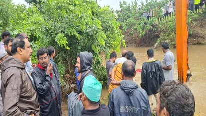 వరదల్లో కారుతో సహా గల్లంతు: జగిత్యాల జిల్లాలో రిపోర్టర్ జమీర్ మృతి