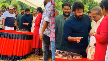 പിറന്നാള്‍ ദിനത്തില്‍ സെറ്റില്‍ എംടിയെത്തി, ആഘോഷമാക്കി മോഹന്‍ലാലും പ്രിയദര്‍ശനും