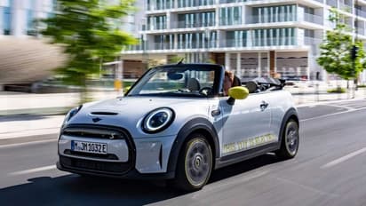 പുതിയൊരു കിടിലന്‍ മോഡലുമായി കൂപ്പറിന്‍റെ സ്വന്തം മിനി!