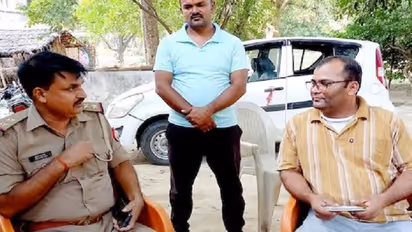 भदोही पुलिस की मदद से युवक की इतने सालों बाद सऊदी अरब से हुई वापसी, कहानी सुनकर हर कोई हुआ भावुक