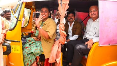 ఆటో నడిపిన మంత్రి రోజా.. ఫోటోలు..!