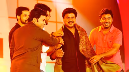 'മലർവാടിക്കൂട്ടം' സ്ക്രീനിൽ എത്തിയിട്ട് 12 വർഷം; സന്തോഷം പങ്കുവച്ച് അജുവും നിവിനും