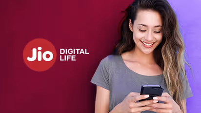 കഴിഞ്ഞ പാദത്തില്‍ 4,335 കോടി ലാഭം നേടി ജിയോ; നിരക്ക് വര്‍ദ്ധനവ് നേട്ടമായി