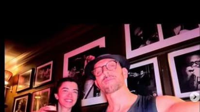 প্রেমের শহর প্যারিসে রোম্যান্টিক মুডে হৃত্বিক ও সাবা!  ভেকেশনের ছবিগুলি দেখে নিন