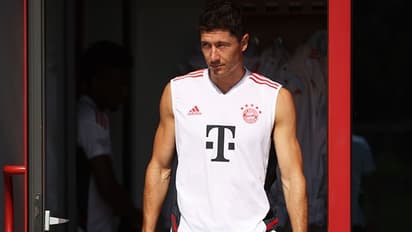 Done deal! Bayern Munich confirm Lewandowski's Barcelona move; striker bids goodbye