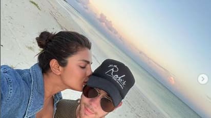 ಸಂಪಾದನೆಯಲ್ಲಿ ಬಾಲಿವುಡ್‌ ಟಾಪ್ ನಟಿಯರಿಗಿಂತ ಪ್ರಿಯಾಂಕಾ ಚೋಪ್ರಾ ಮುಂದು