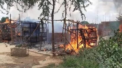 ఆలయంలోకి ఆవు మాంసం విసిరిన అల్లరి మూకలు.. దుకాణాలకు నిప్పు పెట్టిన ఆందోళనకారులు