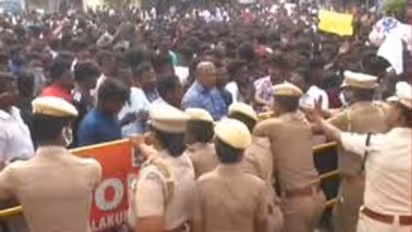 மாணவி மர்ம மரணம்.. பள்ளியில் என்ன நடந்தது.. ? விசாரணைக்கு பள்ளிக்கல்வித்துறை உத்தரவு