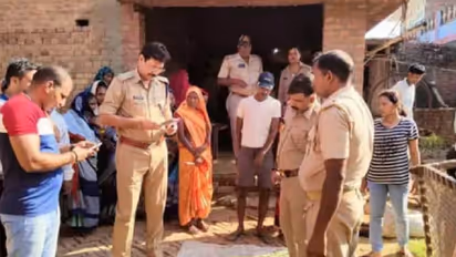 मां की चाकू से गोदकर हत्या के बाद घर में सो गया युवक, वजह जानकर हर कोई हैरान 