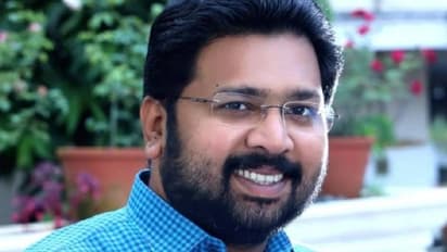 ശബരിനാഥനെതിരെ നടപടി വേണം; ഷാഫി പറമ്പിലിന് പരാതി നൽകി യൂത്ത് കോൺഗ്രസ് ഭാരവാഹികൾ