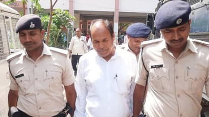 ഭൂവുടമയുടെ മകനായി ആൾമാറാട്ടം, 40 വർഷക്കാലം കുടുംബത്തെ മുഴുവൻ പറ്റിച്ച് ആ വീട്ടിൽ താമസം, സിനിമയെ വെല്ലുന്ന കഥ!