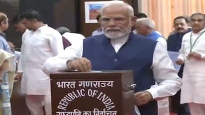 President Election: రాష్ట్రపతి ఎన్నికల పోలింగ్ ప్రారంభం.. ఓటు హక్కును వినియోగించుకున్న ప్రధాని మోదీ