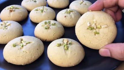 ఎంతో రుచికరమైన క్రిస్పీ రాగి పిండి బిస్కెట్లు.. ఎలా చెయ్యాలంటే?