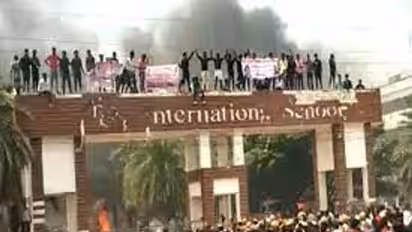 கலவரத்துக்குள்ளான பள்ளியில் தொடரும் மரணங்கள்..? அன்றே ஆர்பாட்டம் நடத்திய கம்யூனிஸ்ட்.. வைரலாகும் நோட்டீஸ்